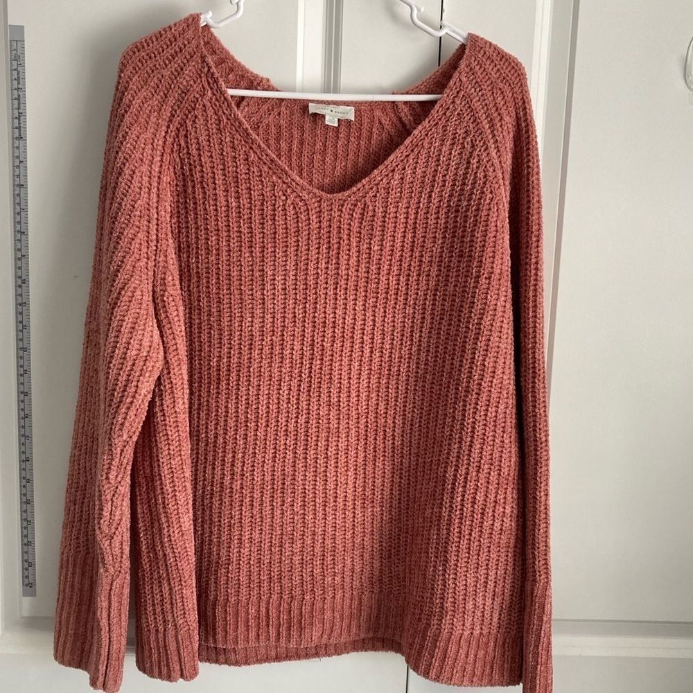 LUCKY BRAND LARGE SUPER SOFT POLYESTER LARGE V NECK SWEATER